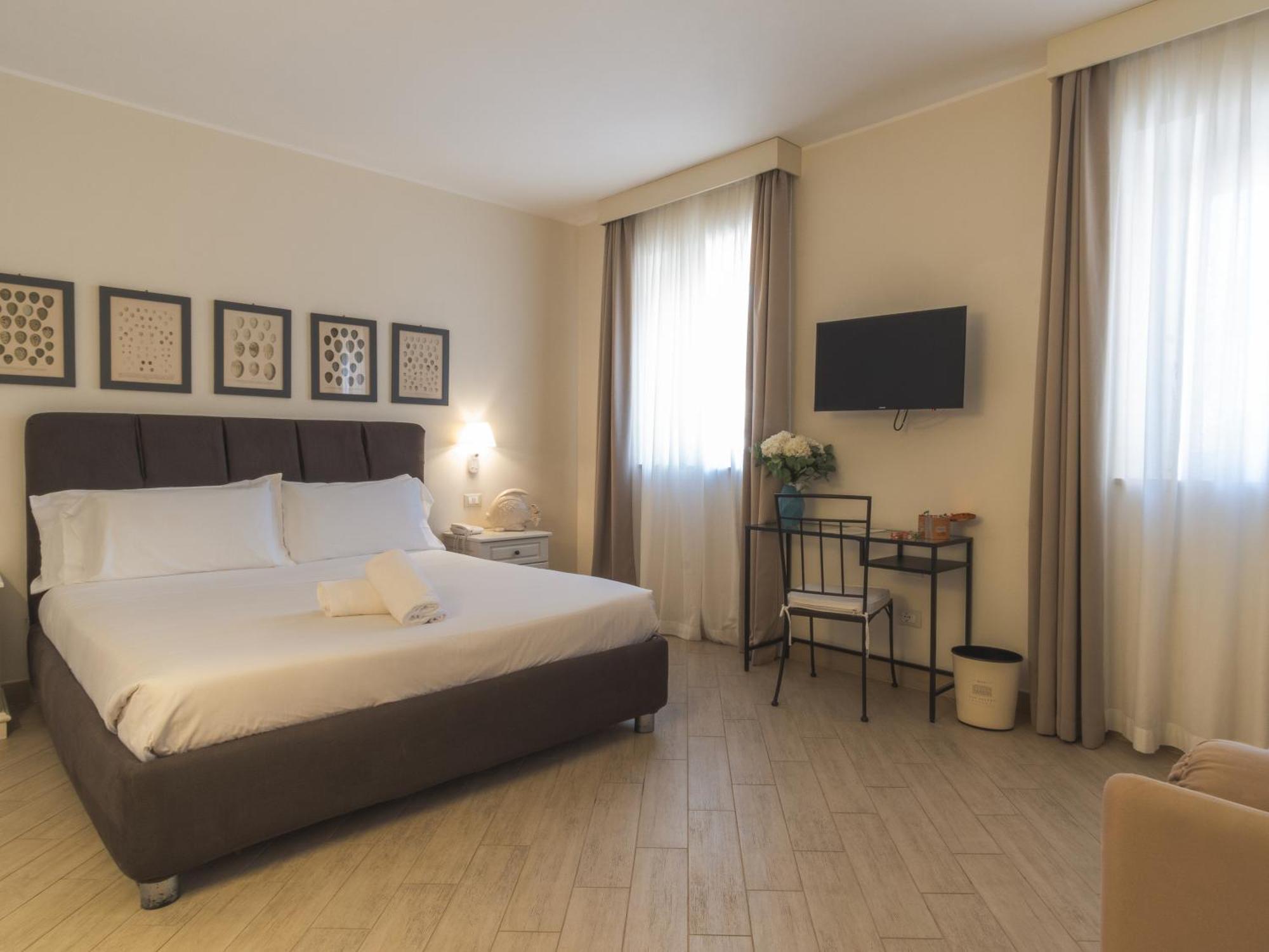 Hotel San Pietro Palace Finale Ligure Ngoại thất bức ảnh