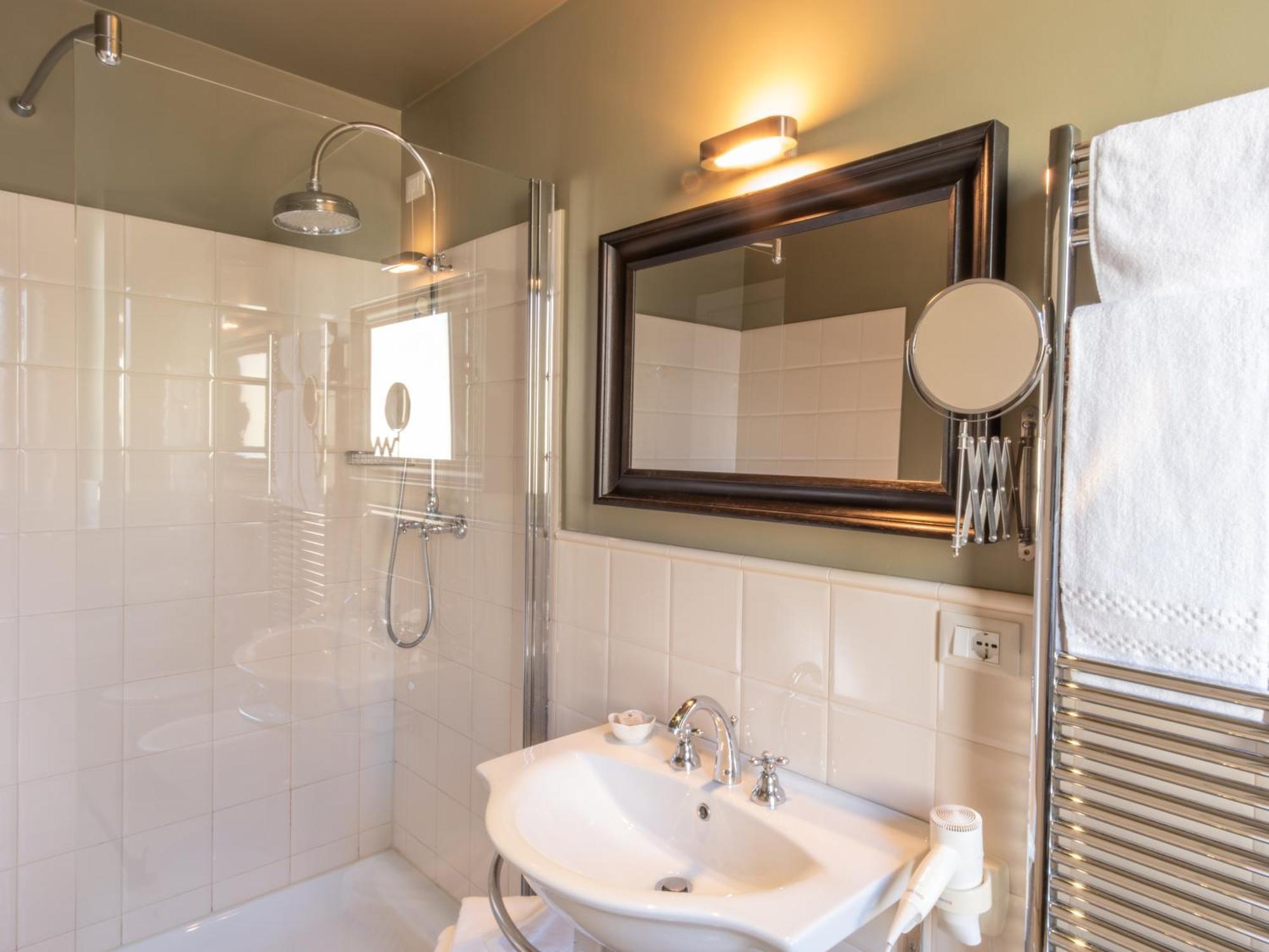 Hotel San Pietro Palace Finale Ligure Ngoại thất bức ảnh