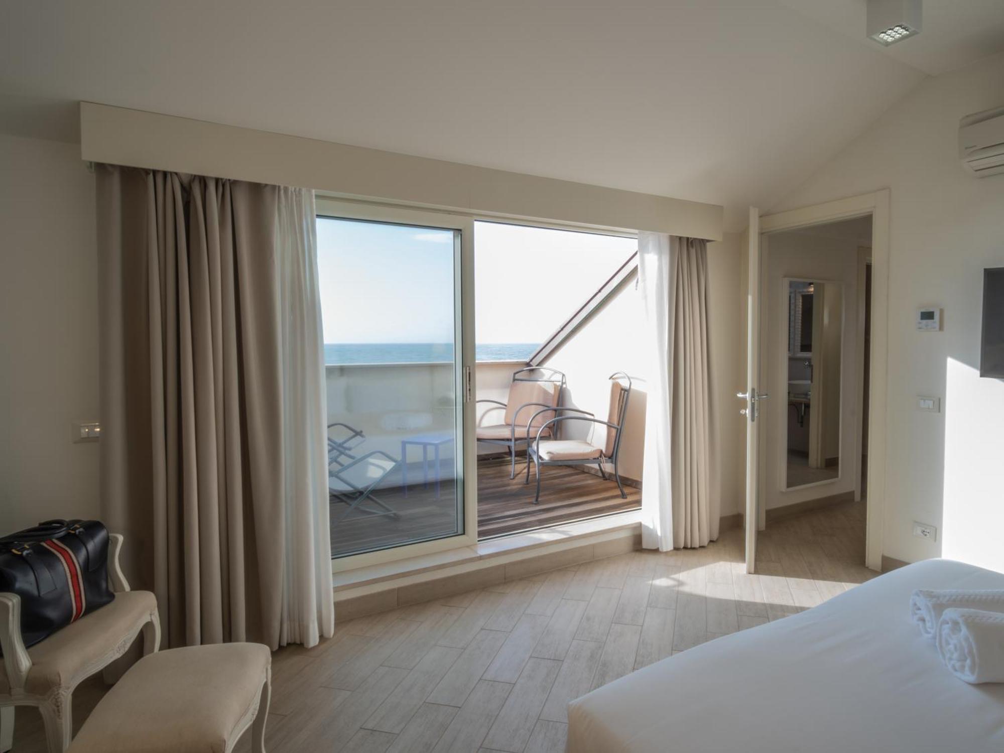 Hotel San Pietro Palace Finale Ligure Ngoại thất bức ảnh